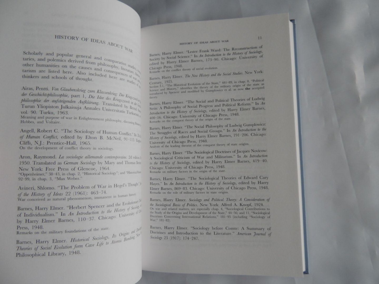 Barton C. Hacker, Kelly deVries - History of warfare. Volume 27, World military history annotated bibliography : premodern and nonwestern military institutions