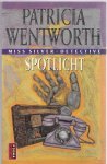 Patricia Wentworth, - 20  Miss Silver Detective . Spotlicht