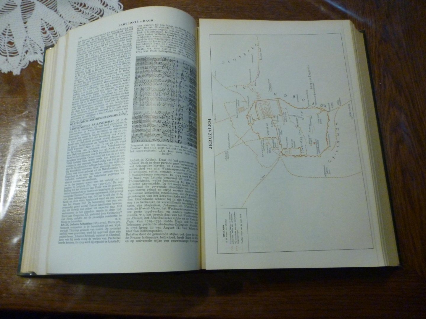 hoofdredactie c.w. mönnich - encyclopedie van het christendom