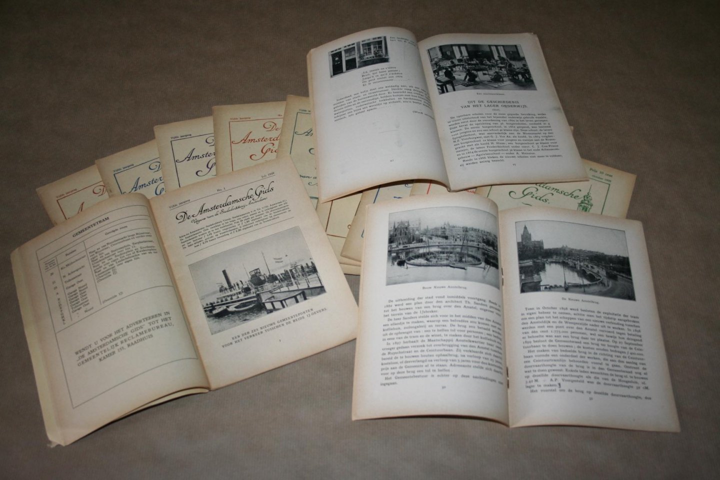  - De Amsterdamsche Gids  --   No. 1 t/m 12  - 1929/1930  --  5e jaargang