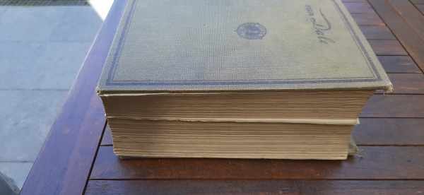 VAN DALE - van Dale's Groot Woordenboek van de Nederlandsche taal - Zesde, geheel bewerkte uitgave [Groot Woordenboek van de Nederlandse taal]