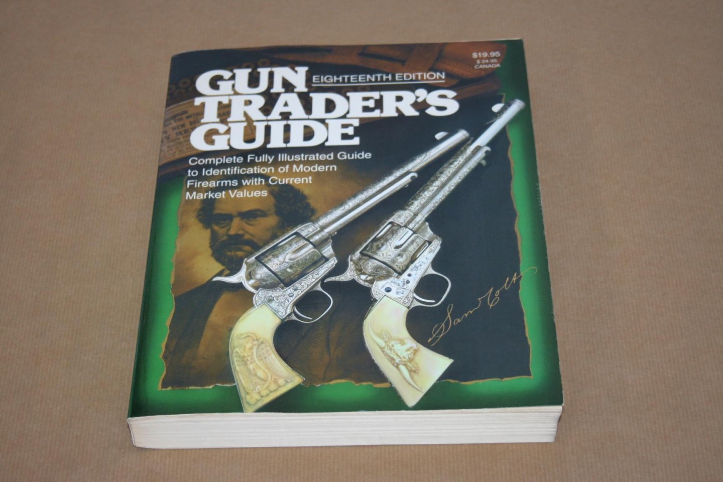  - Gun Trader's Guide -- Complete fully illustrated guide to identifcation of modern firearms with current market values