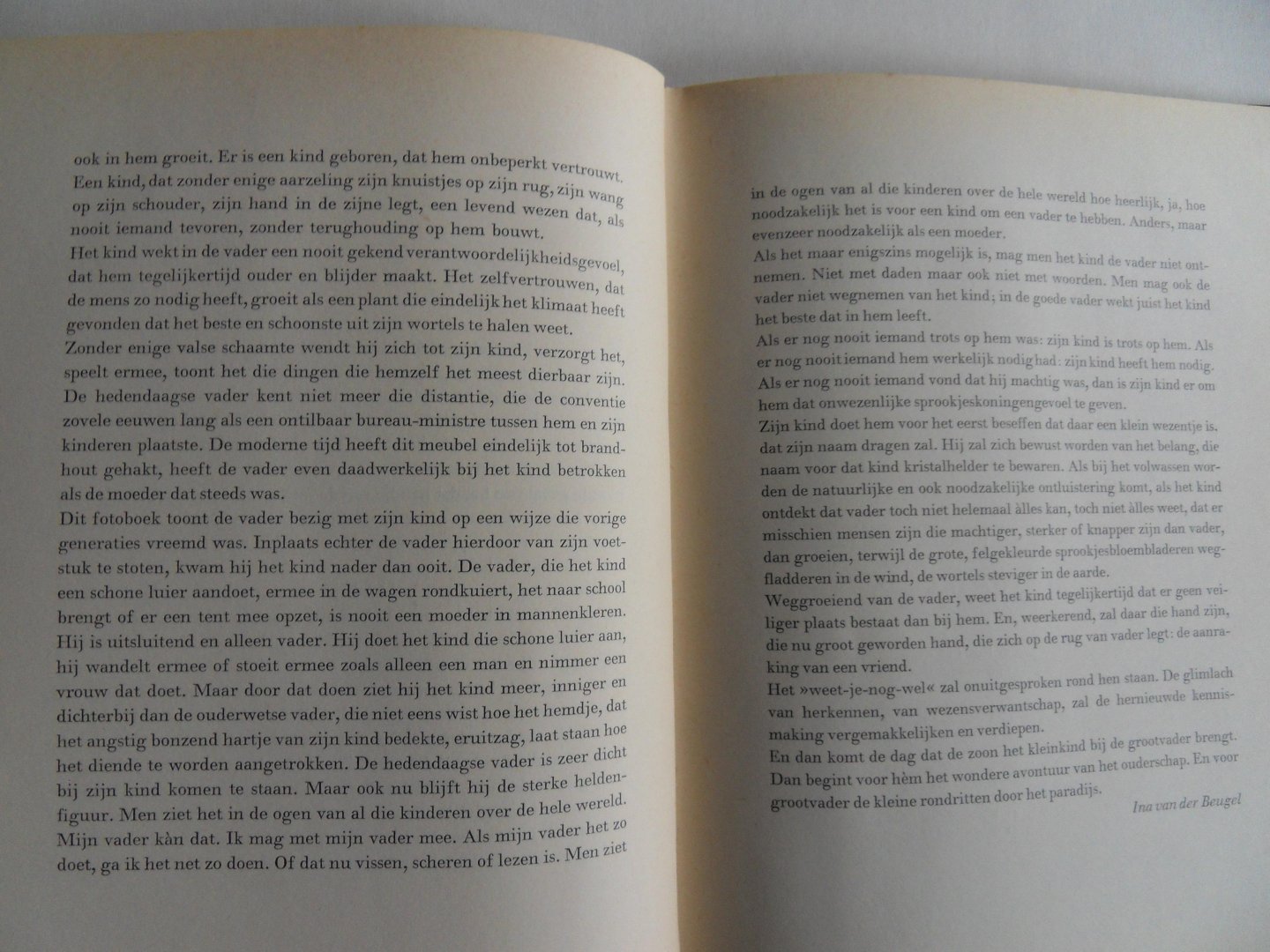 Reich, Hanns (fotografie); Beugel, Ina van der (tekst) - Vader en kind. - Een [Prachtig] NBC-fotoboek.