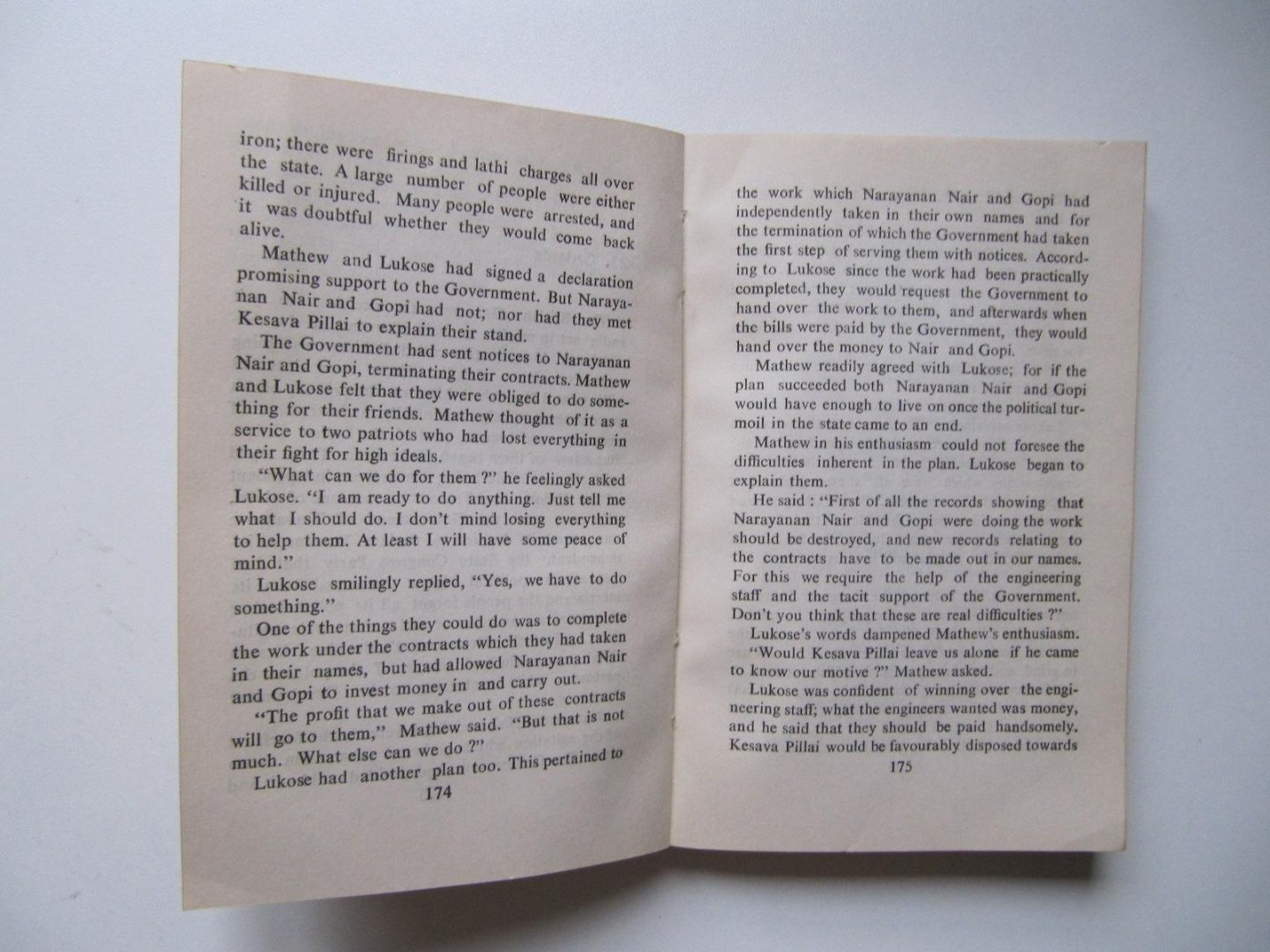 Thaazhi Sivasankara Pillai - Rungs of the Ladder