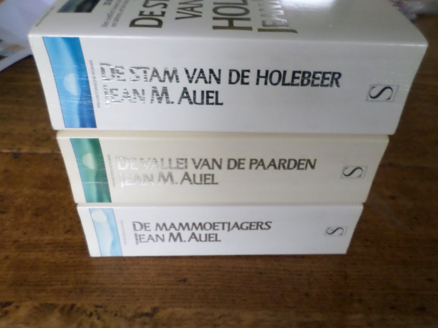 Auel, Jean M. - De Aardkinderen deel 3 De mammoetjagers