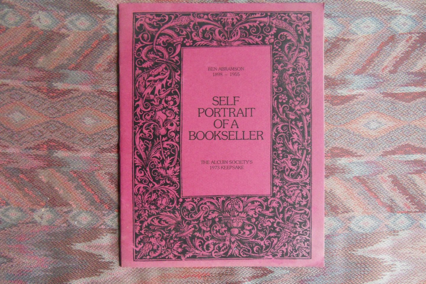 Abramson, Ben. [ 1898 - 1955 ]. - Selfportrait of a Bookseller. [ Beperkte oplage van 500 ex. ].