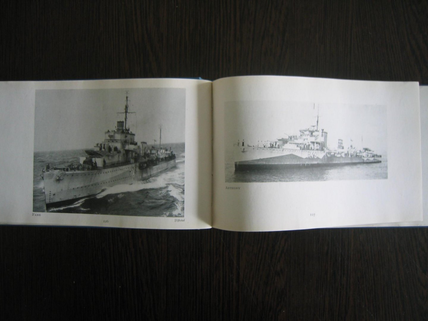 McMurtrie, Francis E. - Ships of the Royal Navy