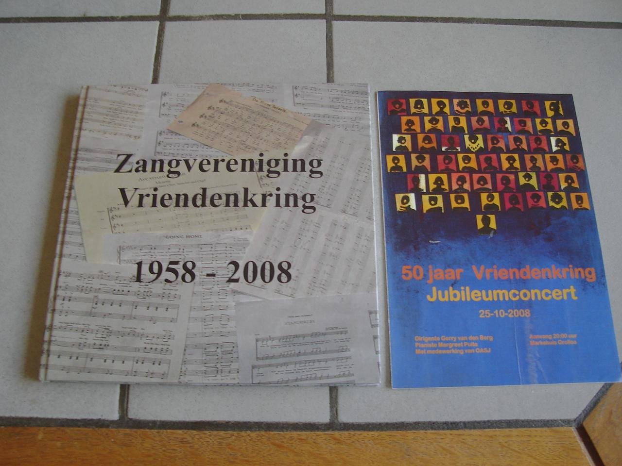 Wijbe Bijker , Jan Harbers , Janny Lesschen-Kroeze en Gert van der Zande. - Zangvereniging Vriendenkring Grolloo. 1958 - 2008 + cd en progamma.