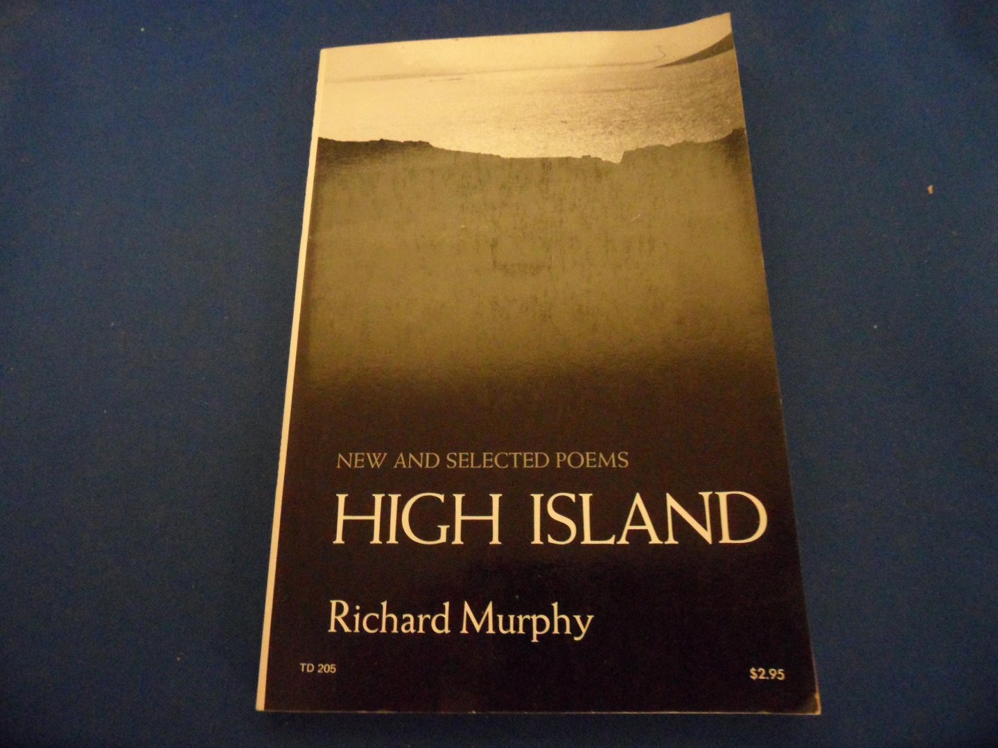 Murphy, Richard - High Island. New and selected poems