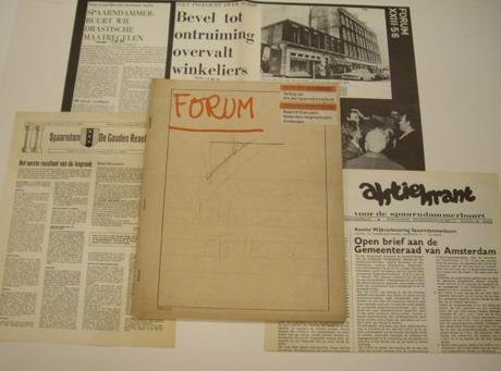 FORUM. ORGAAN VAN HET GENOOTSCHAP ARCHITECTURA ET AMICITIA. - Ambtenaren als aktiegroep? Verslag van drie jaar Spaarndammerbuurt / Report of three years Spaarndam Neighborhood in Amsterdam
