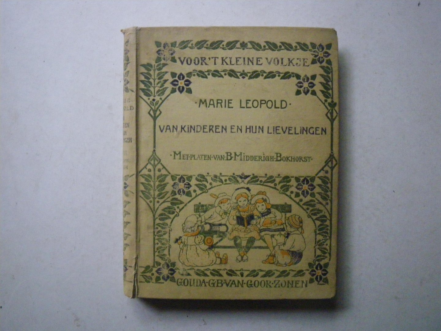 Marie Leopold - voor't kleine volkje: van kinderen en hun lievelingen verhalen voor kinderen van 7-10 jaar