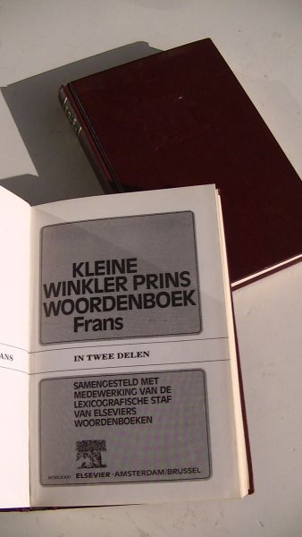 Winkler Prins Redactie en Hummel e.s. Drs. Ben - KLEINE WINKLER PRINS IN KLEUR woordenboek 20 delen + aparte ATLAS