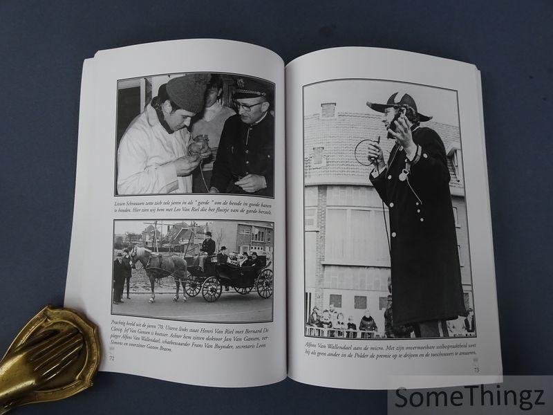 Vermeiren, Hugo. - De Diamanten Gans van het Klonendorp. Koninklijk Ganzenrijders Hoevenen 1926-2001.