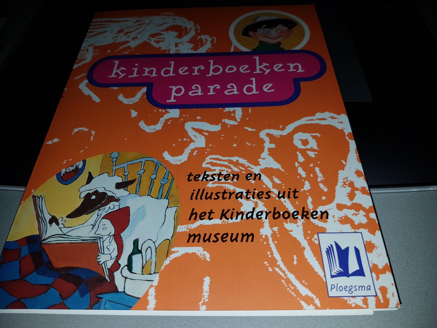 Kakebeeke, Herman en Meinderts, Aad - Kinderboekenparade. Teksten en illustraties uit het kinderboekenmuseum