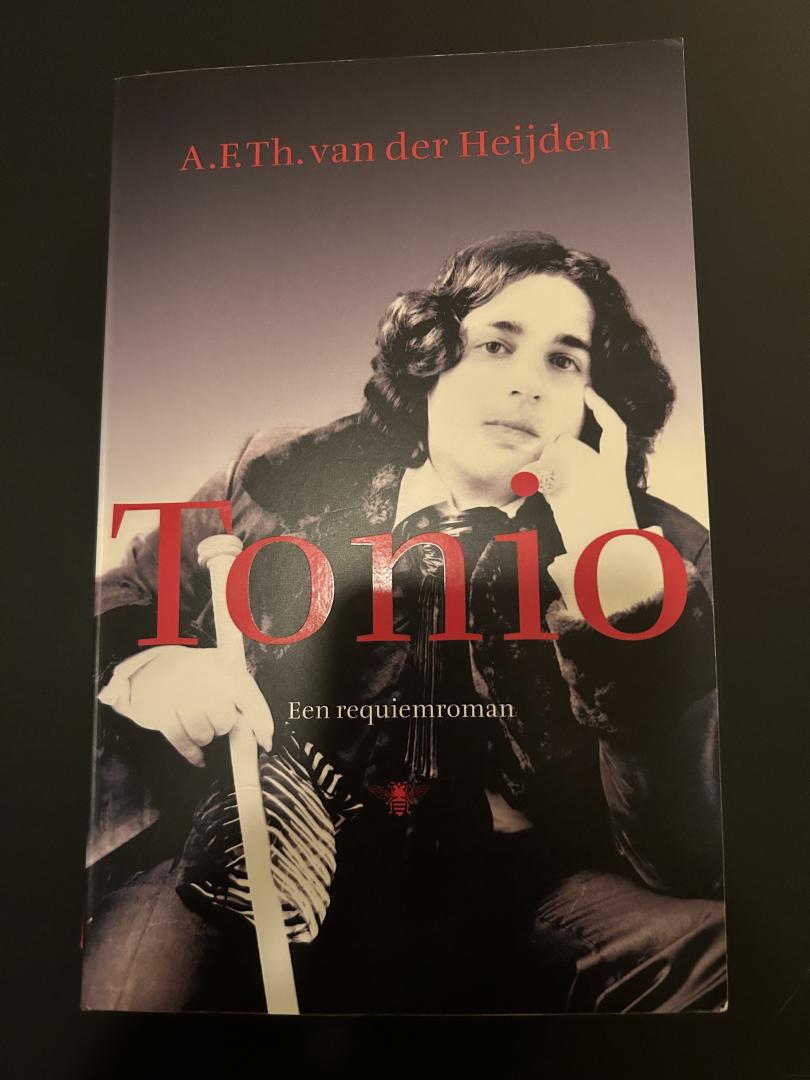 Heijden, A.F.Th. van der - Tonio / een requiemroman