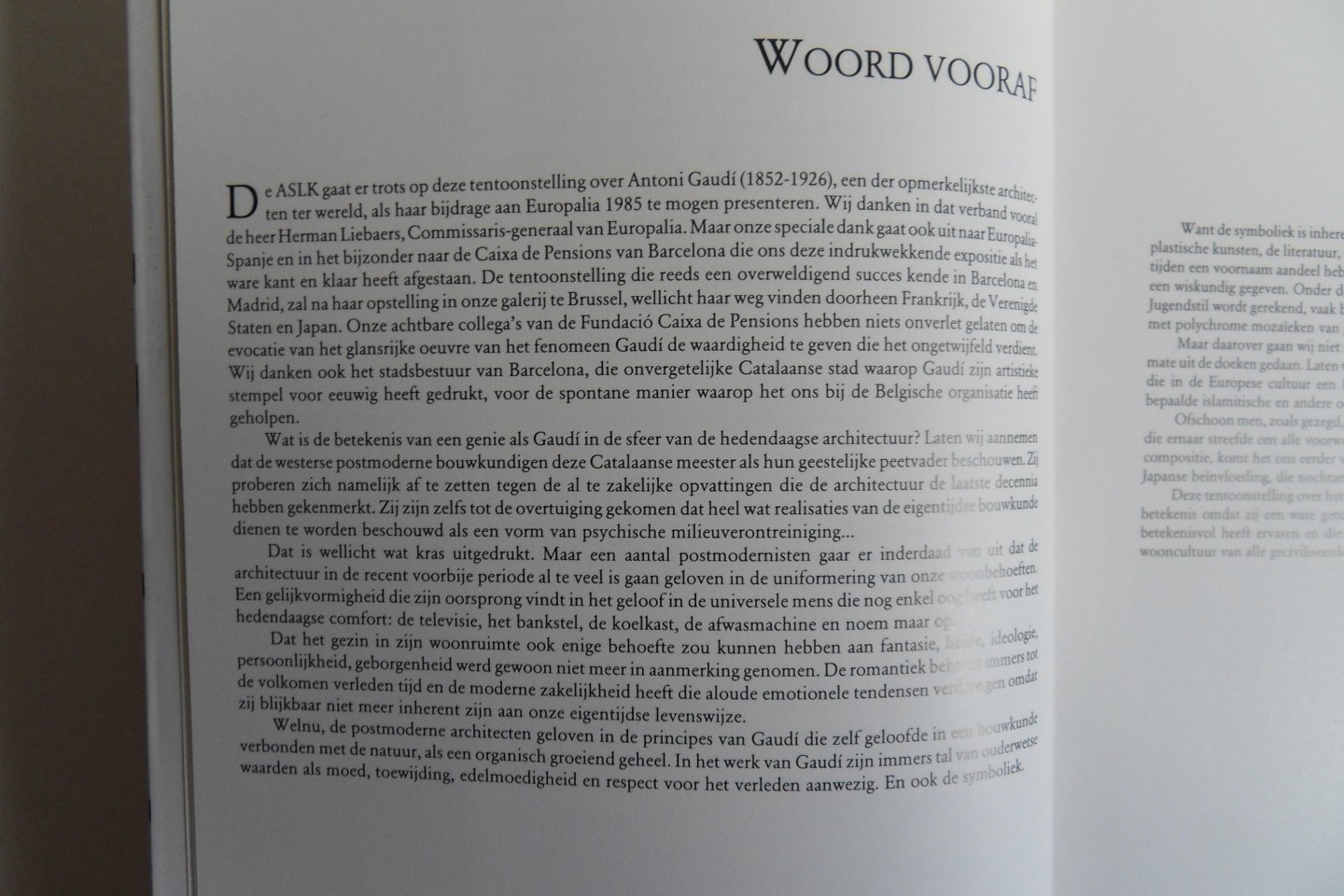 Coolen, Bob (woord vooraf). - Antoni Gaudi (1852 - 1926).