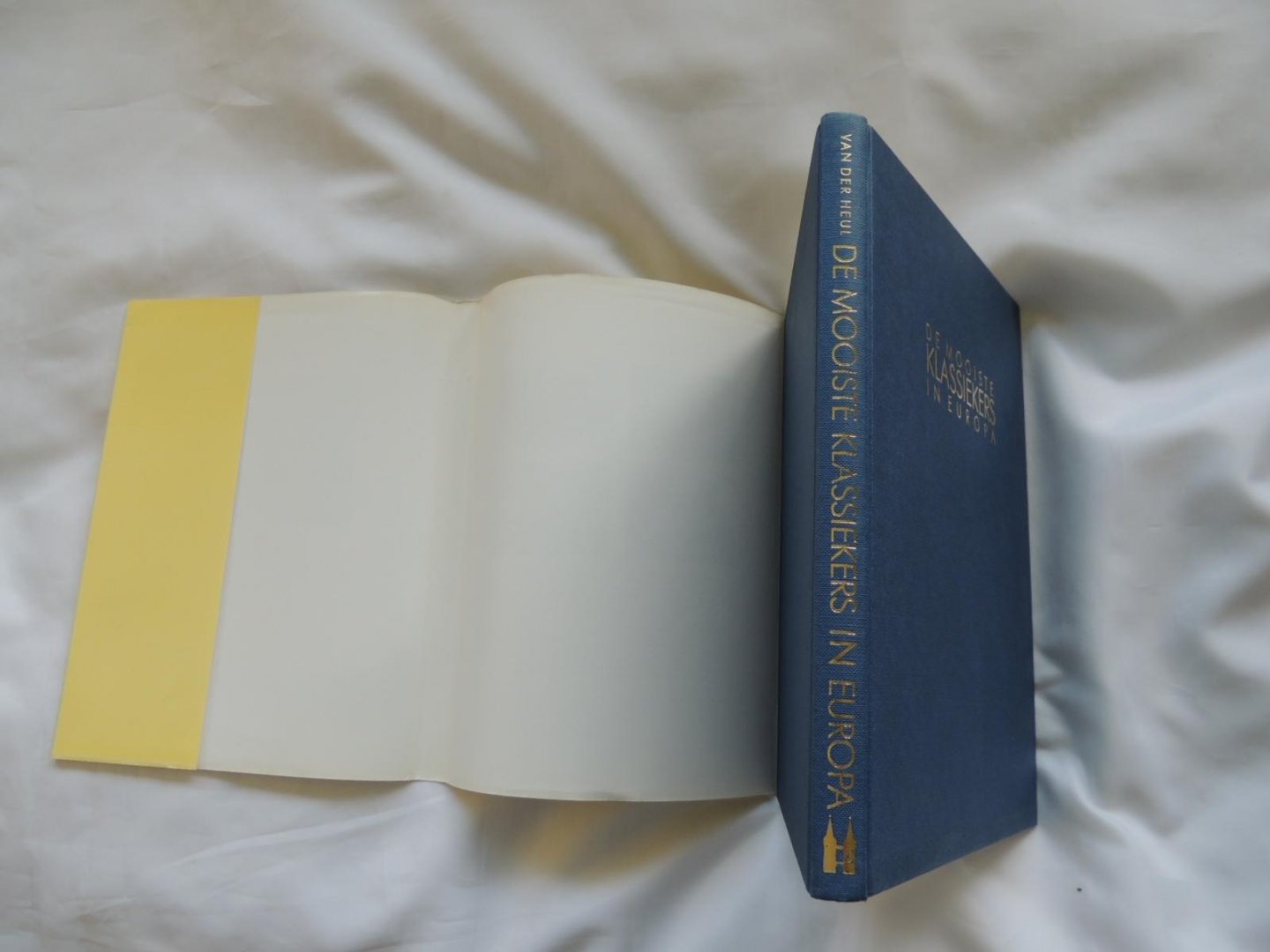 HEUL, F. VAN DER. - De mooiste klassiekers in Europa. Automuseumgids, 1.