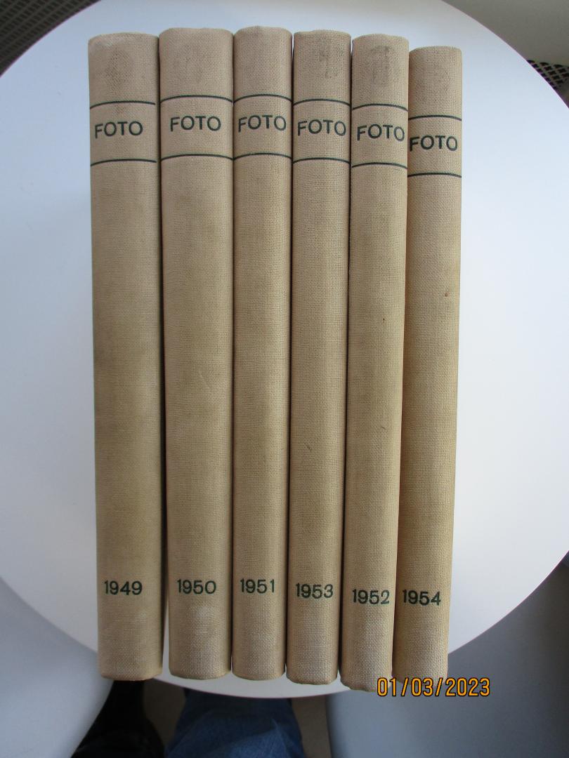 redactie - 6 jaargangen FOTO - geillustreerd tijdschrift voor de fotografie 1949 t/m 1954