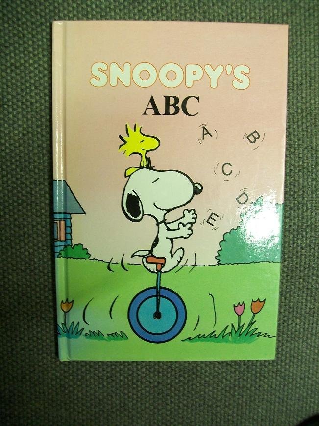 Schulz, Charles M. - Snoopy's ABC