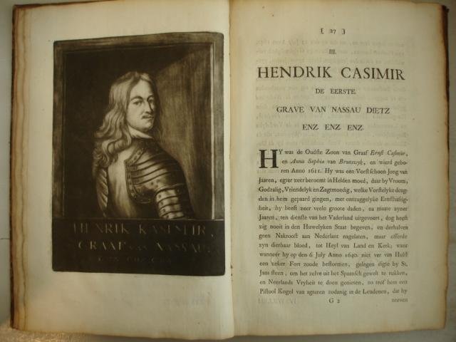 Bosch, Johannes van den. - De Heeren Stadhouderen van Vriesland, zedert den Jare Acht-hondert, volgens Hoogst derzelver Successie Kortelyk beschreven. Als mede Enkelde Geslacht Linie der Graven en Princen van Nassau, beginnende met den Jaare 682. Alles met veele Portrai...