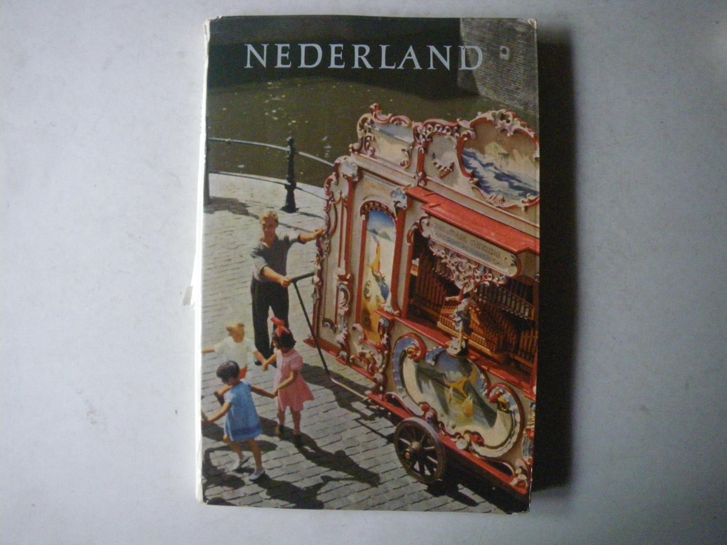 Elias, E. (tekst) / foto`s Ed van Wijk (N.F.K.) - Nederland (+ losse overzichtskaart) - een fotoboekje