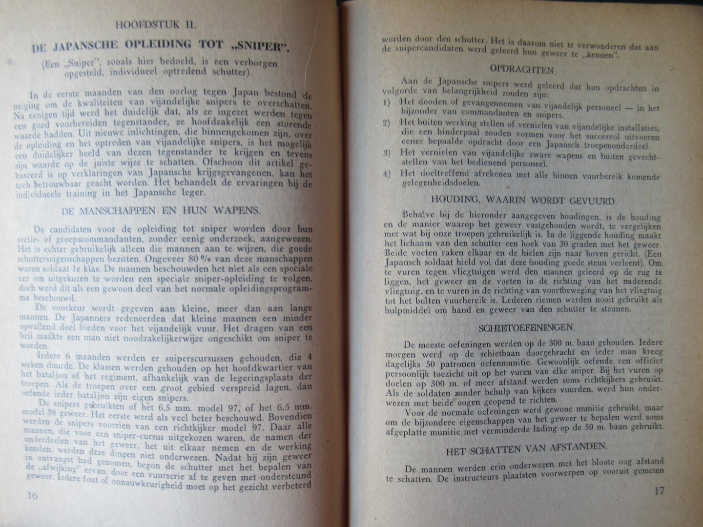 Koninklijk Nederlandsch-Indisch Leger. - Eenige ervaringen opgedaan in den strijd te land tegen Japan. Tweede deel.