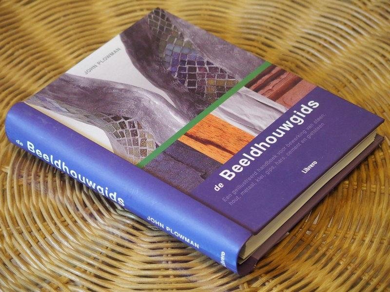 Plowman J. - De Beeldhouwgids. Een geïllustreerd handboek voor bewerking van steen, hout,metaal,klei,hars,cement en gietsteen