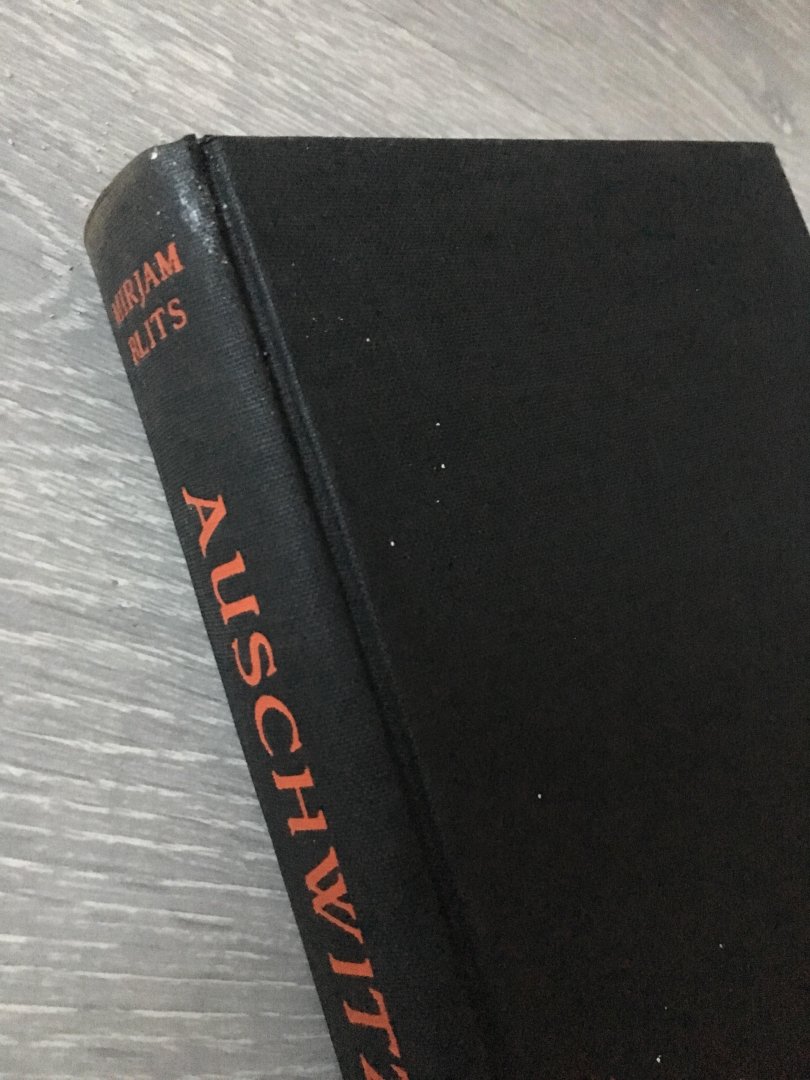 Mirjam Blits - Auschwitz 13917. Hoe ik de Duitse concentratiekampen overleefde Mirjam Blits - Auschwitz 13917. Hoe ik de Duitse concentratiekampen overleefde