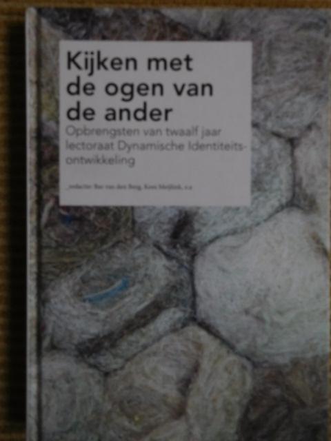 Bas van den Berg / Kees Meijlink e.a. - Kijken met de ogen van een ander