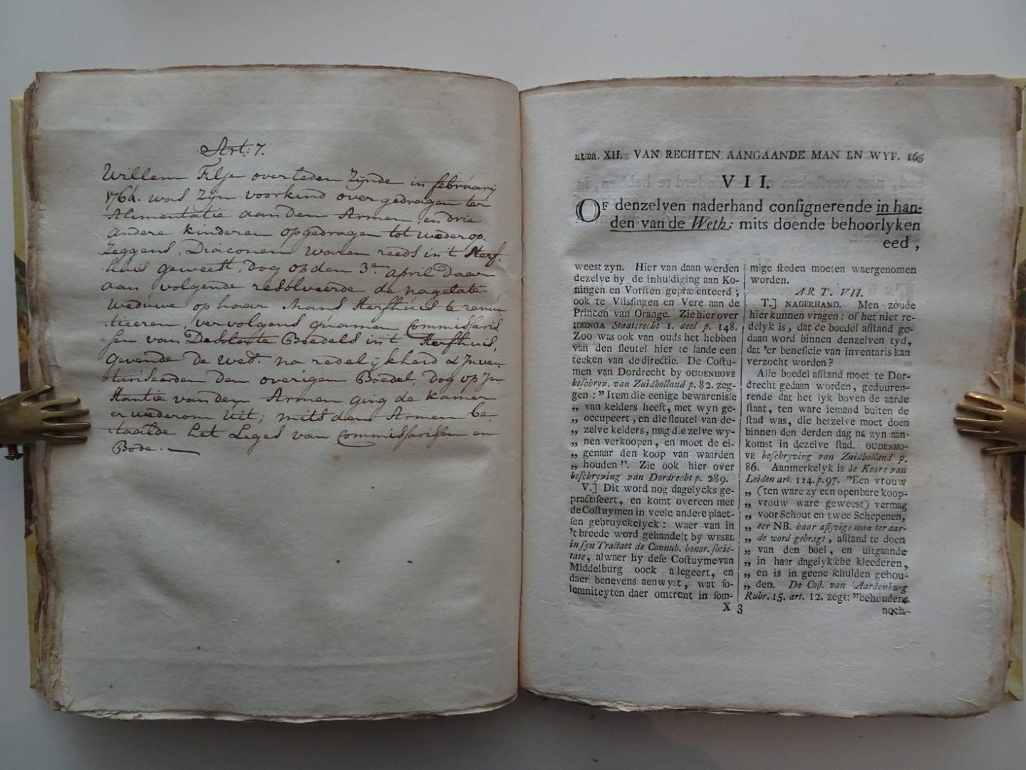 Timmerman, Jan de - Costumen, Ordonnantien, en Statuten der stad Middelburg in Zeeland. Met de Aanteekeningen van Mr. Jan de Timmerman, in leven Pensionaris en Advokaat aldaar; waar by herdrukt zyn de Aanteekeningen van Mr. Cornelis Versluys, eertyds Burgemeester...