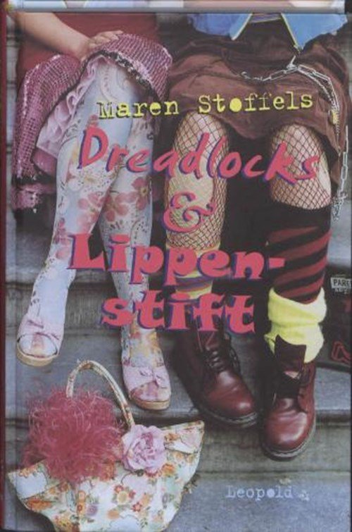 Maren Stoffels - Dreadlocks & Lippenstift
