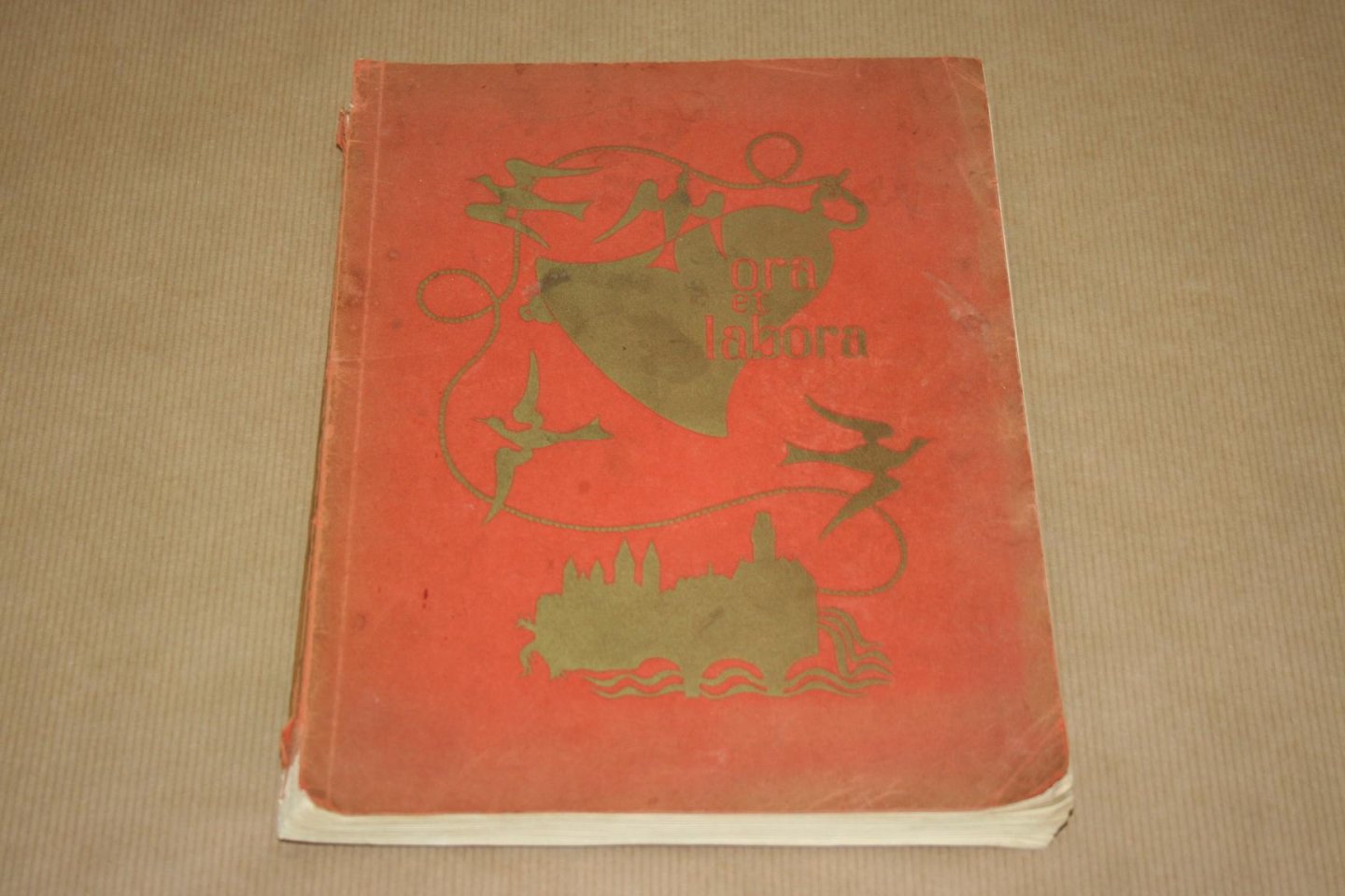  - Collegeklok -- Jaarboek Bischoppelijk College Roermond 1938-1939