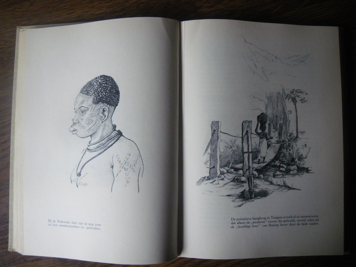 Melchior, Dr. A. - Schoonheid en bijgeloof in oost/Afrika. Geschreven en getekende reisindrukken