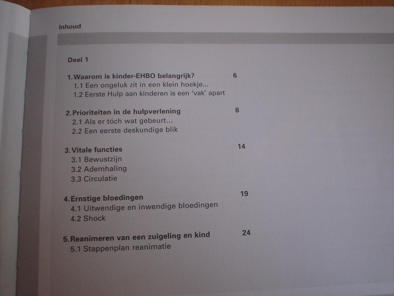 ViaViela i.s.m. Rescue Nederland - Pas op! Eerste hulp aan kinderen - Cursusboek