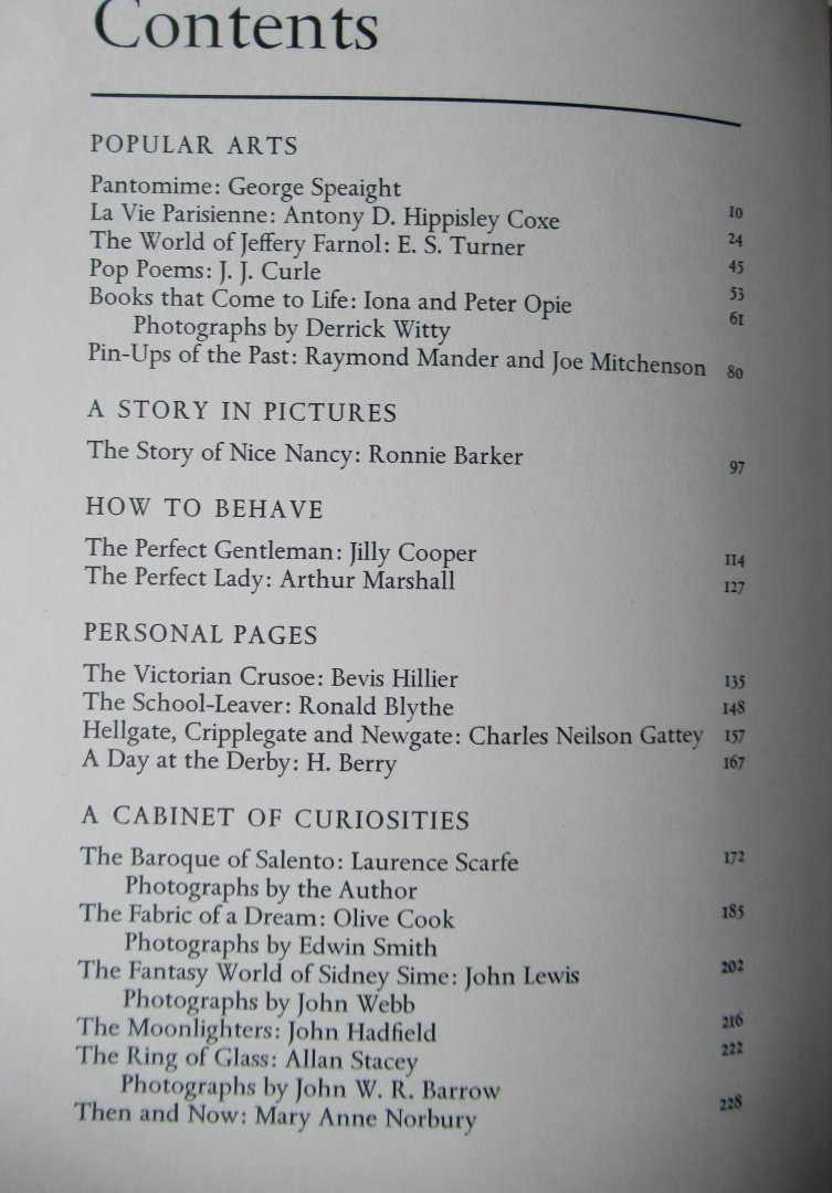 Hadfield, John (editor) - The Saturday Book 34