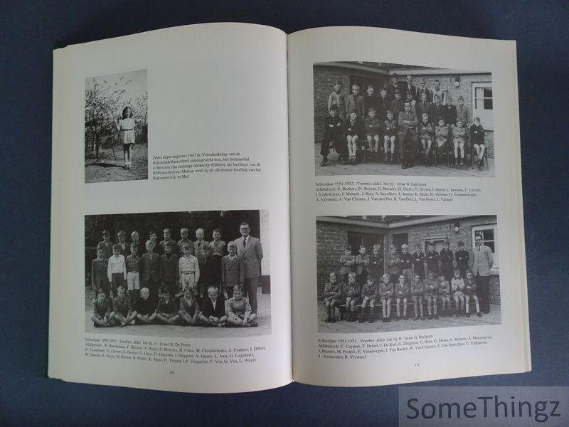 Coll. - 50 jaar rijks-gemeenschapsonderwijs Mol 1947-1997. Van rijksmiddelbareschool naar gemeenschapsscholen.
