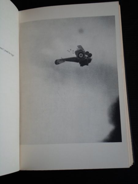  - Death in the air, The War Diary and Photographs of a Flying Corps Pilot