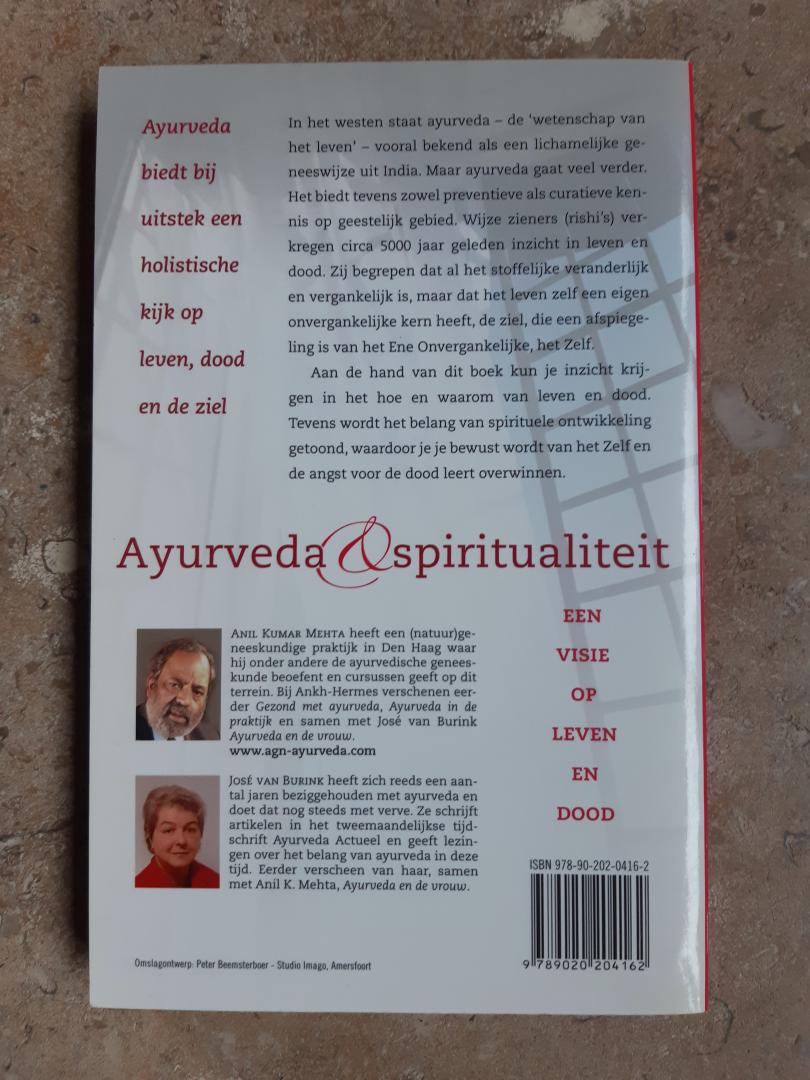 Mehta, Anil Kumar & Burink, José van - Ayurveda en spiritualiteit - Een visie op leven en dood