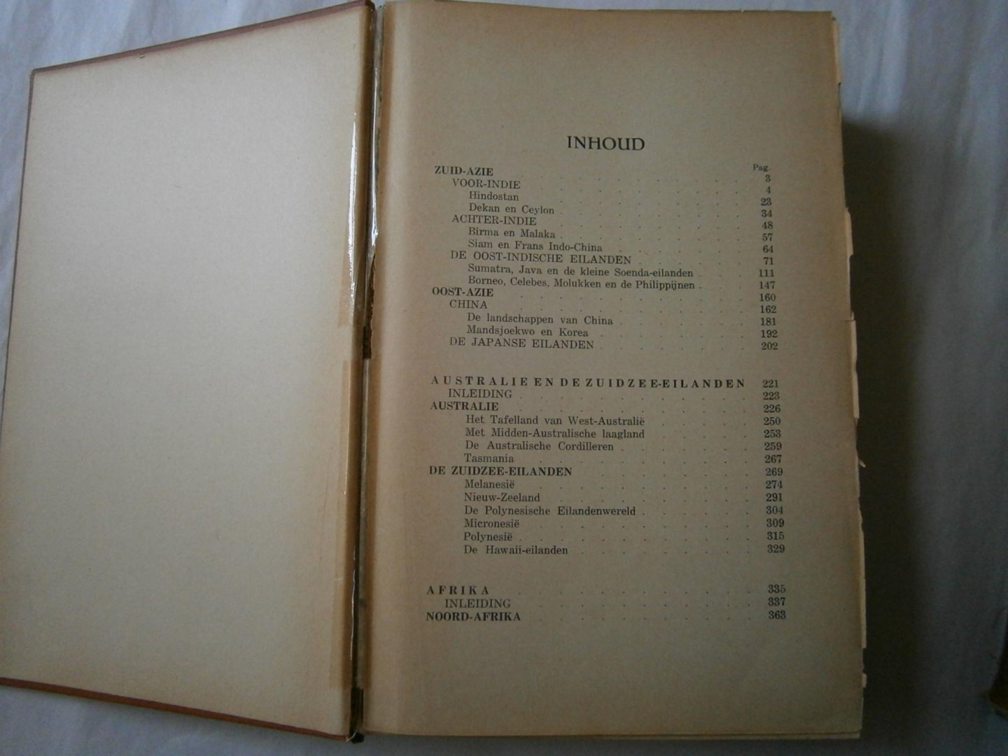 Ule, Prof. Dr. Willi - Landen en volken van alle werelddelen in woord en beeld  deel I en II