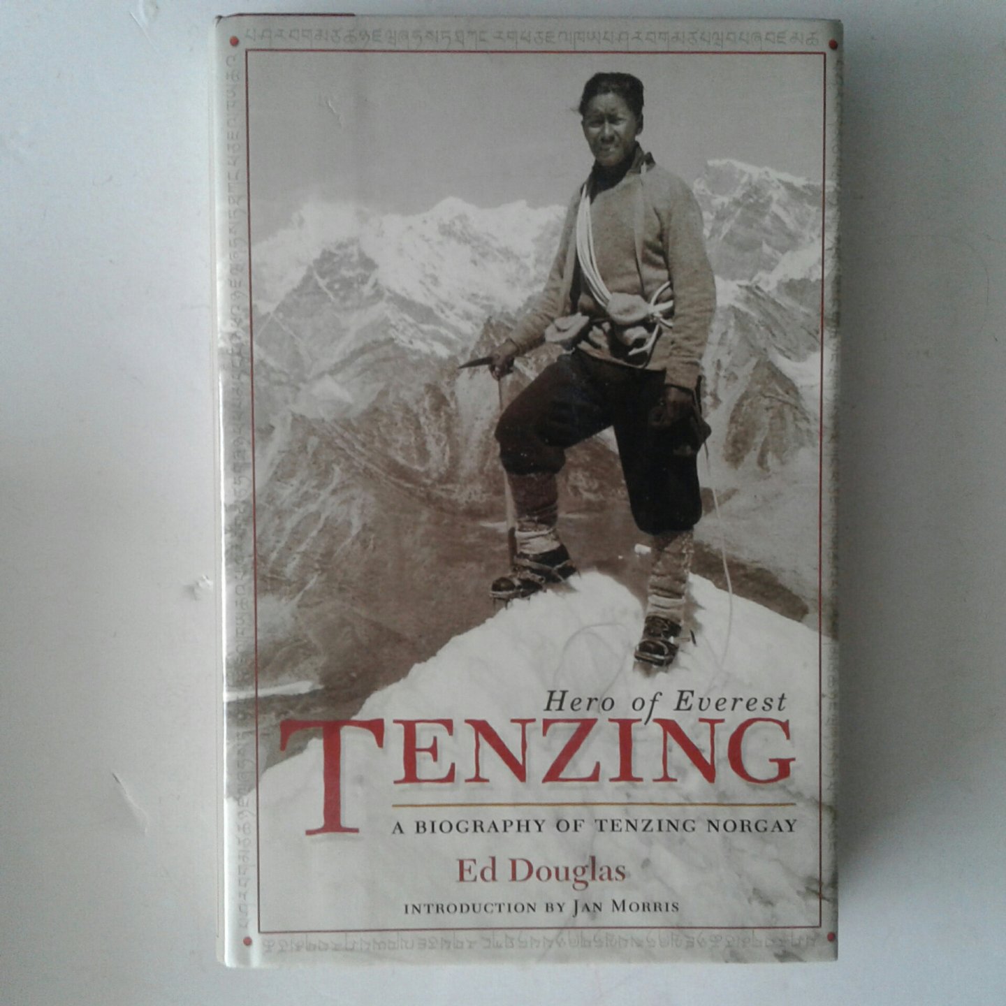 Douglas, Ed - Tenzing ; Hero of Everest ; A Biography of Tenzing Norgay