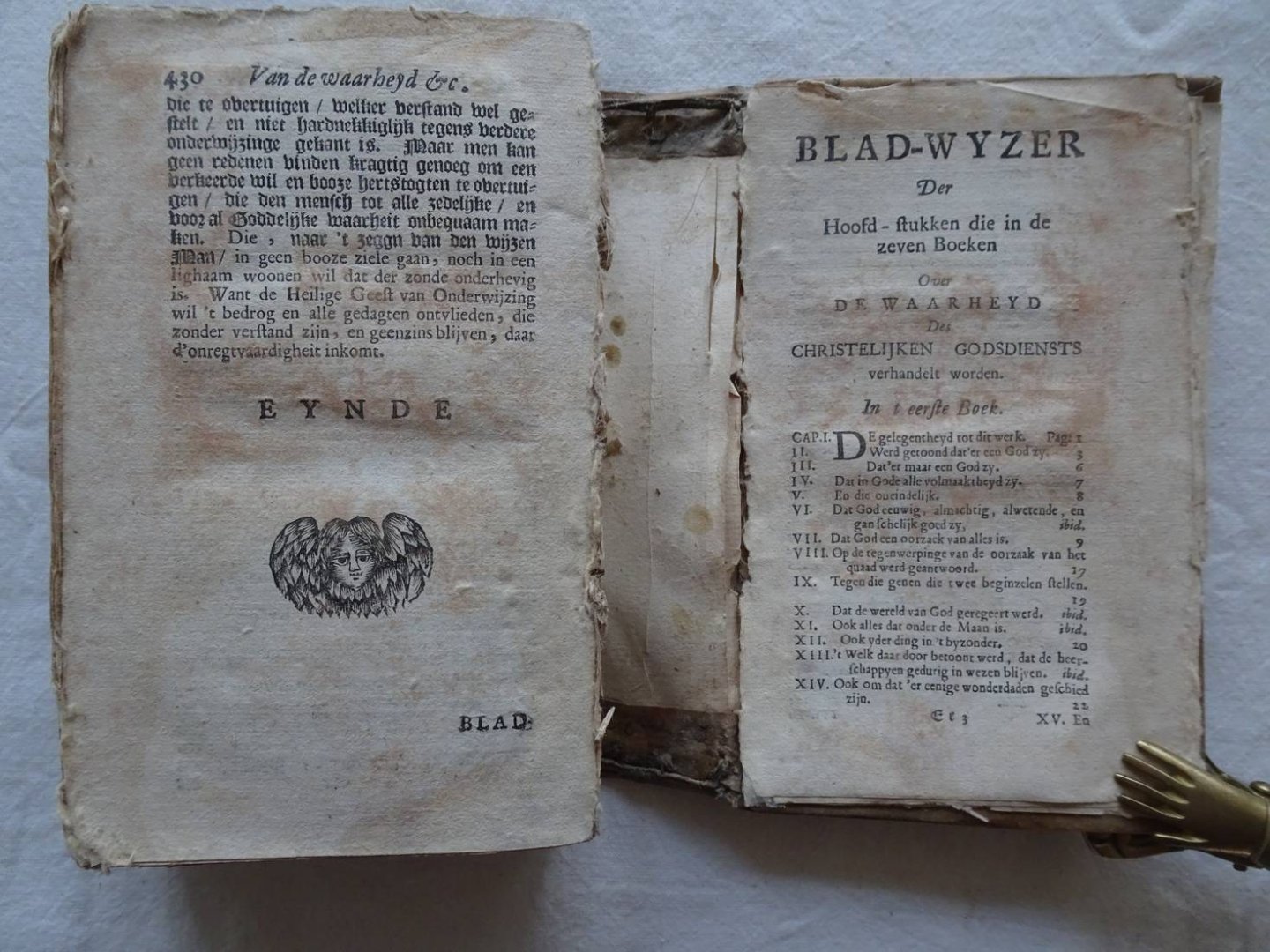 Groot, Hugo de. - Van de waarheid des Christelyken Godsdiensts. Vervat in zes boeken. Uyt het Latijn vertaalt; met Byvoeginge van alle des zelfs aantekeningen. In dezen derden druk op veel plaatsen merkelijk geholpen......Door Joachim Oudaan Fransz. Althans met...