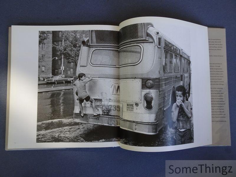 Martha Cooper, Carlos Mare 139 Rodriguez (introd.) - Martha Cooper. Street Play: New York's Alphabet City in the 70s.