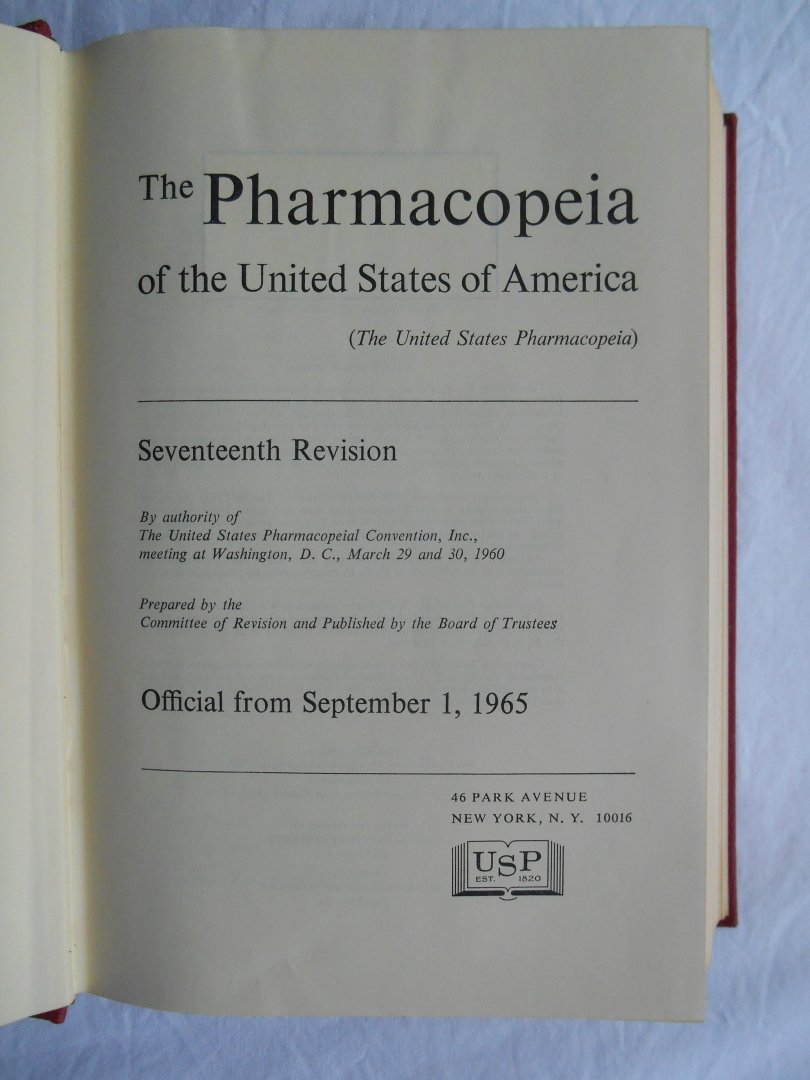 U.S. Pharmacopeial Convention - The United States Pharmacopeia XVII
