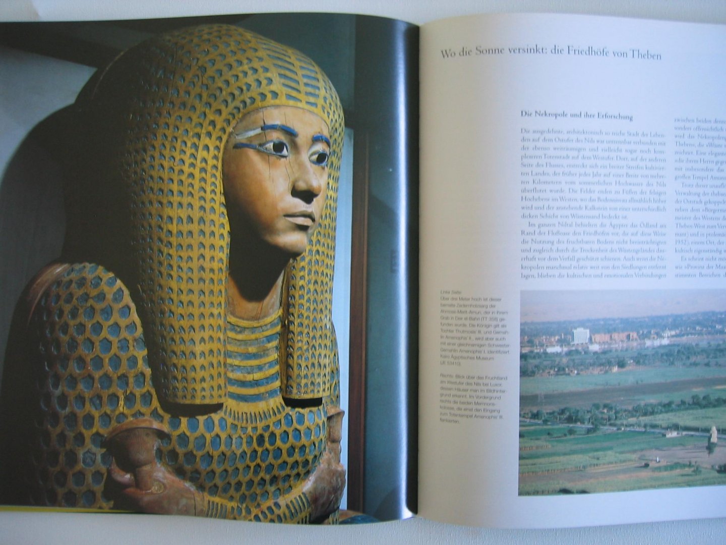 Donadoni, Sergio - Theben, Heilige stadt der Pharaonen. Stad van de Farao's