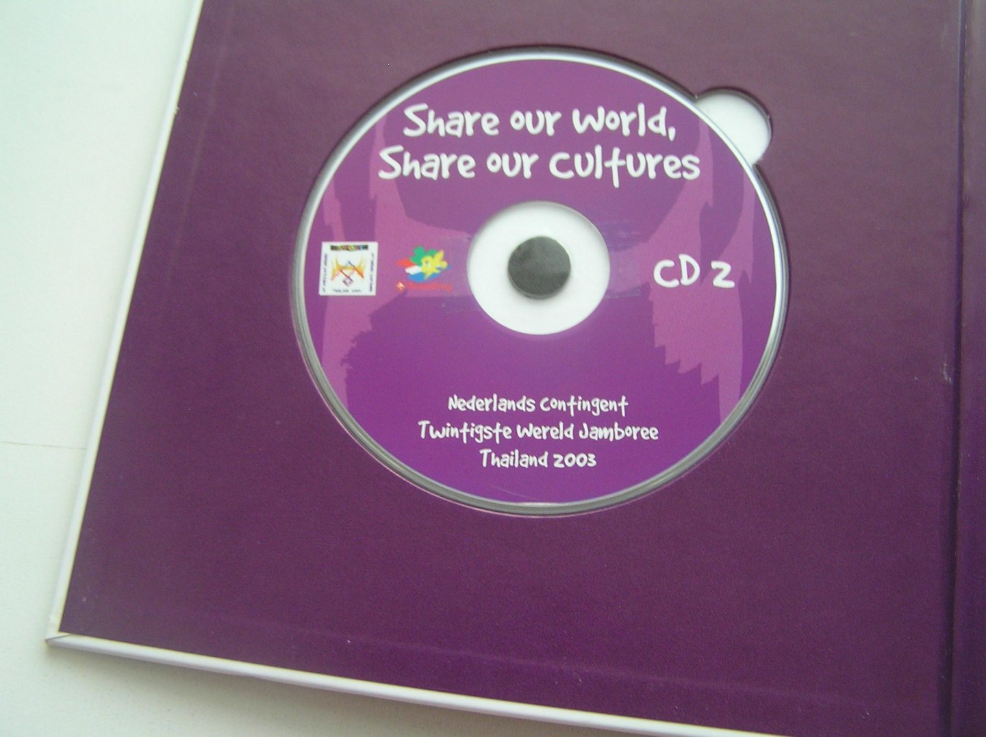 Hoogen van den Bert  /  Kotuis Jeroen - Share our world share our cultures Nederlands contingent Wereld Jamboree Thailand 2003 Incl 2 CD's