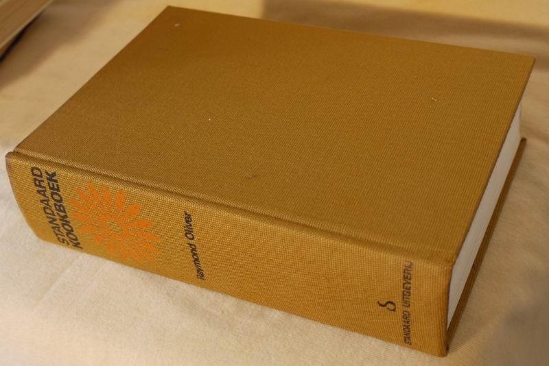 Oliver R. - Standaard kookboek. 1001 geheimen van de verfijnde gastronomie