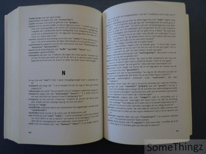 Frans Dewaele, Paul Verleyen, Frans Mullie, Jo Devos, Marc Mahieu en Erik Depraetere. - Het dialect van Anzegem en omstreken. Ae's ge dat lui'ë leest teus hoôrde hoe da'me wilder klapp'n al de kant'n van Anzegêm : klanken, woorden en zegswijzen uit de streek van Anzegem, Avelgem, Kruishoutem, Oudenaarde, Waregem (Potegem), Worteg...