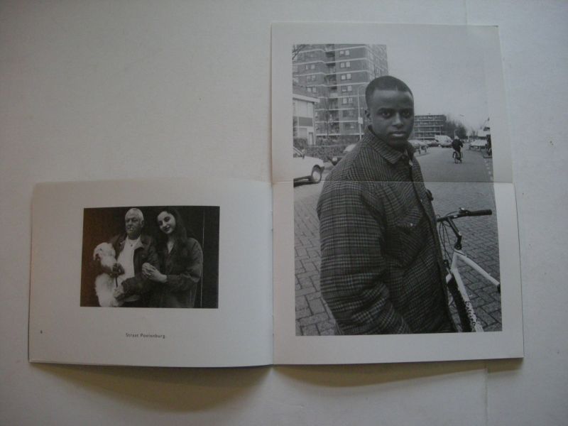 Christenhusz, E. en  Ronner, A.. fotografie / tekst Mooi Zo, Goed Zo - Tussen Gouw en Watering. deel I (Zaandam-Oost)