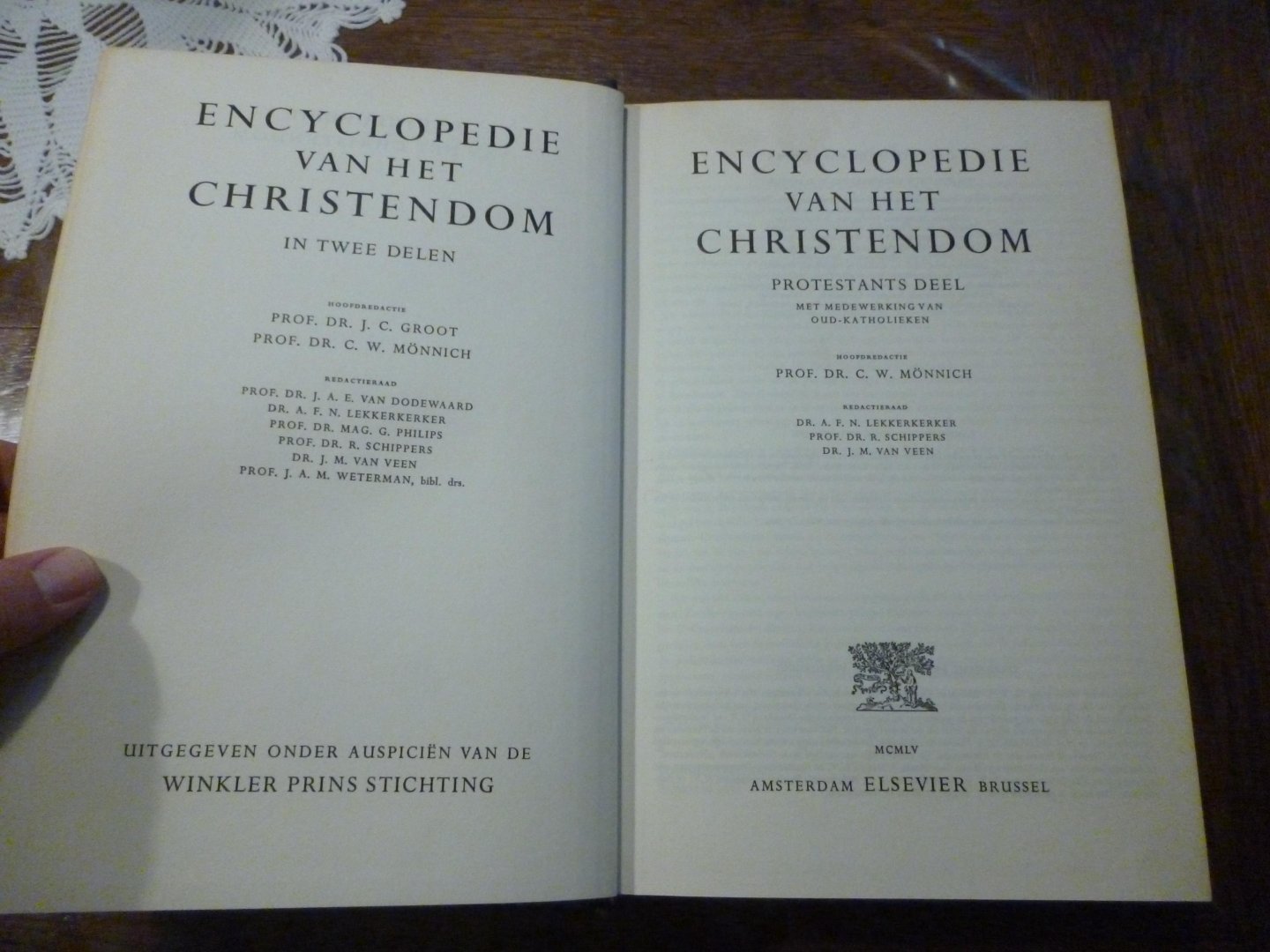 hoofdredactie c.w. mönnich - encyclopedie van het christendom