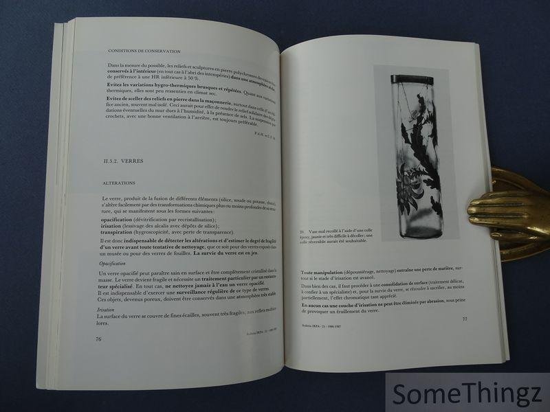 Folie, Jacqueline (red.) - Le vade-mecum vademecum pour la protection et l'entretien du patrimoine artistique.